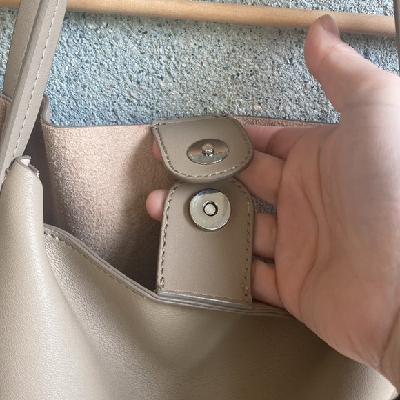 Zara Shoulder Bag - Soft Faux Leather - Picture 4 of 13